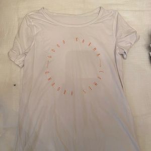 Lululemon tee